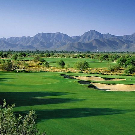 Hampton Inn & Suites Scottsdale At Talking Stick Extérieur photo