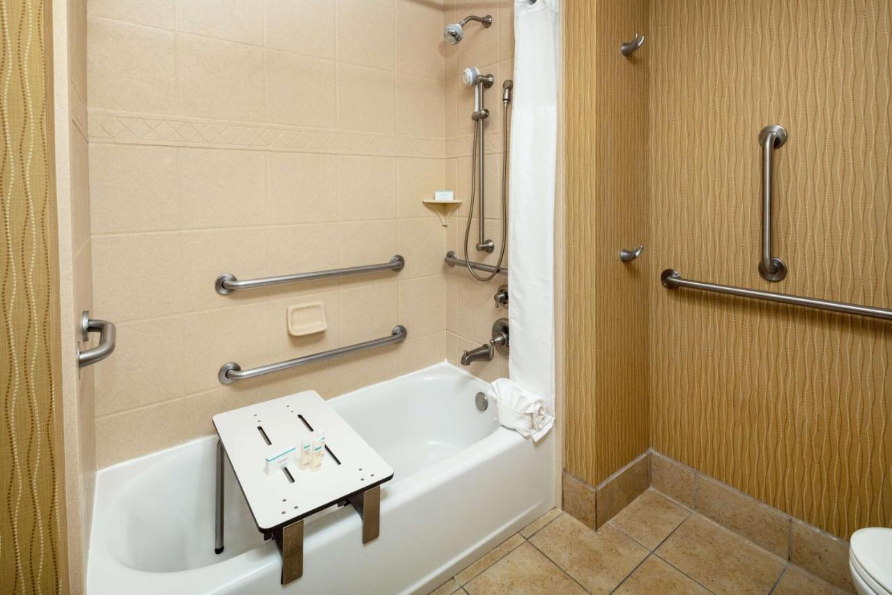 Hampton Inn & Suites Scottsdale At Talking Stick Extérieur photo